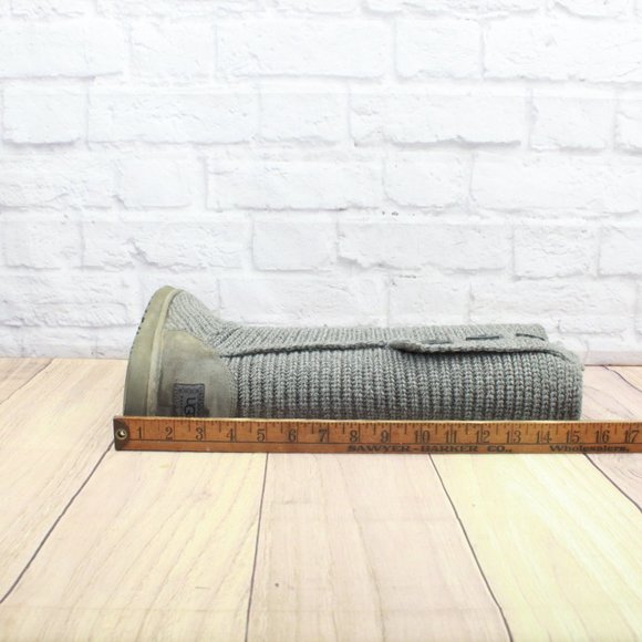 UGG Classic Cardy Gray Wool Big Button Sweater Knit  Boots Size 7 - Picture 5 of 11